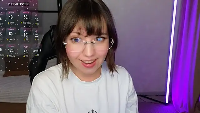 Lina Brownie online show from November 27, 2025, 3:14 pm