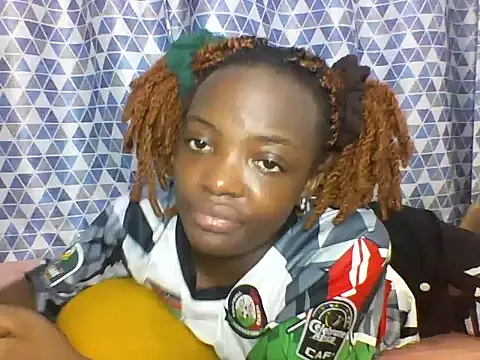 HOTBABE19 online show from March 4, 2025, 6:18 pm