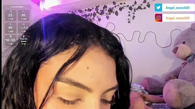 Snapshot of Angel_owen1 chatting on December 11, 2024, 5:37 pm Angel owen1 online show from December 11, 2024, 5:37 pm