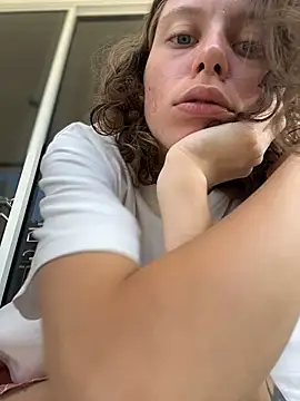 RinaMood online show from December 2, 2025, 3:56 am