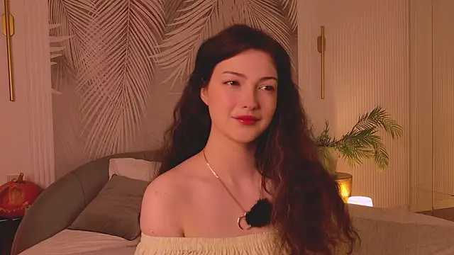 Miley Smile online show from October 23, 2025, 5:29 am