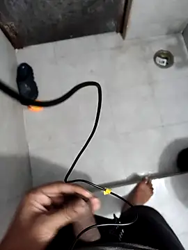 Self-satisfied online show from November 10, 2025, 7:13 pm