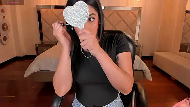 AlyssaDean online show from February 3, 2026, 11:37 am