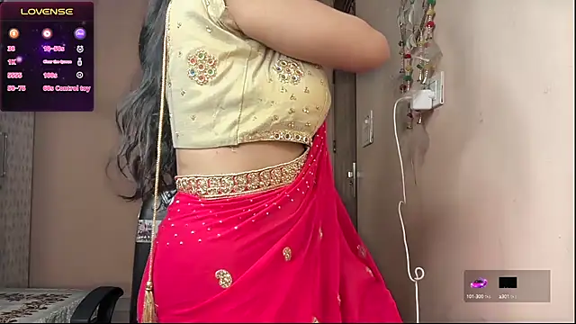 Snapshot of Spice-Summi chatting on March 12, 2025, 6:44 pm Spice-Summi online show from March 12, 2025, 6:44 pm