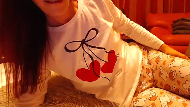 LovelyAndraGirl online show from April 14, 2026, 7:09 pm