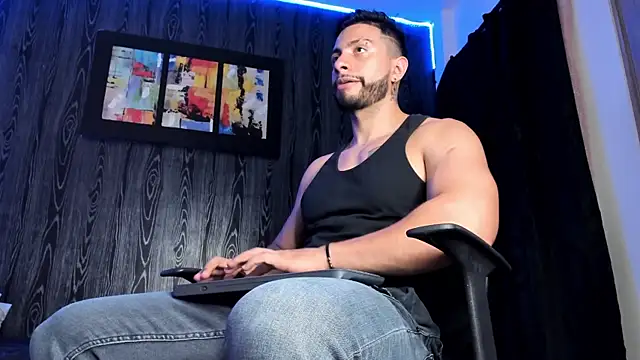 Snapshot of Mark_Buffet02 chatting on February 17, 2025, 9:52 pm Mark Buffet02 online show from February 17, 2025, 9:52 pm