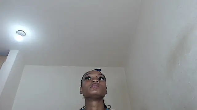 Snapshot of Britanylee_01x chatting on February 3, 2026, 6:22 am Britanylee 01x online show from February 3, 2026, 6:22 am