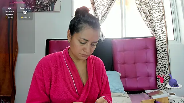 AlanaLars online show from February 17, 2026, 2:02 pm