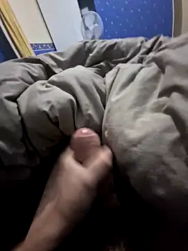 Snapshot of Theo852021 chatting on November 7, 2025, 5:18 am Theo852021 online show from November 7, 2025, 5:18 am