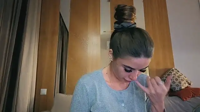 your bunnygirl online show from October 4, 2025, 5:33 pm