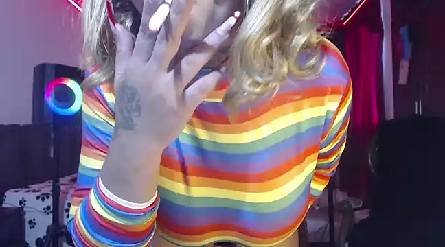 aliceesmith online show from March 7, 2025, 6:22 pm