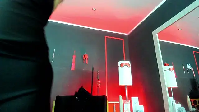 CharlotteScotte online show from December 4, 2025, 12:47 pm