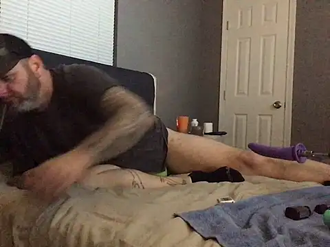 Cummerforyouu2 online show from February 15, 2025, 3:52 am