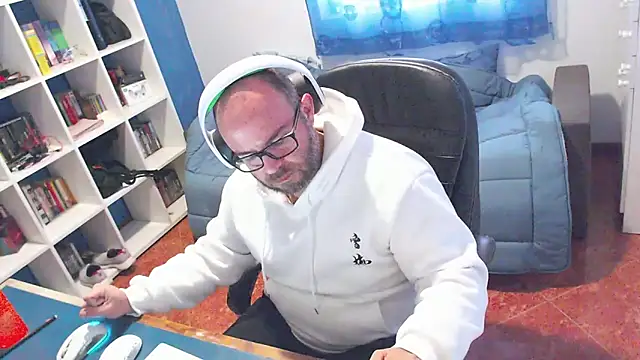 ravingr4d4 online show from January 8, 2026, 11:45 am