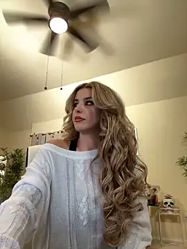 RoxxyDallas online show from December 6, 2024, 11:25 pm