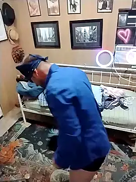 AlphaAlluring69 online show from December 10, 2024, 3:52 am