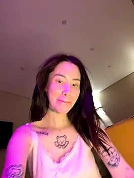 Yunasi online show from September 28, 2025, 2:00 pm