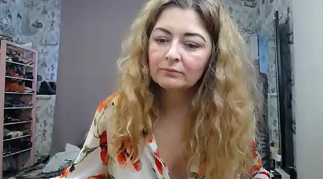 Helen1974 online show from February 17, 2025, 10:07 am