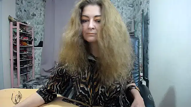 Helen1974 online show from January 10, 2026, 5:15 pm