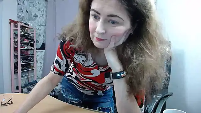 Snapshot of Helen1974 chatting on March 31, 2026, 2:13 am Helen1974 online show from March 31, 2026, 2:13 am