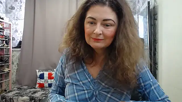 Snapshot of Helen1974 chatting on May 8, 2026, 4:29 am Helen1974 online show from May 8, 2026, 4:29 am
