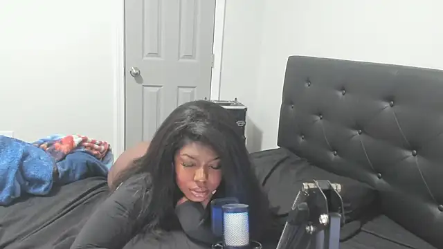 demi xoxo online show from February 2, 2026, 12:31 am