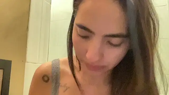 Snapshot of Sophi__a chatting on January 17, 2026, 2:11 pm Sophi a online show from January 17, 2026, 2:11 pm