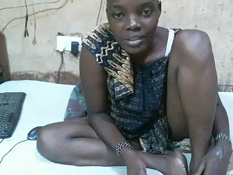 cute naimah online show from March 27, 2026, 4:29 am