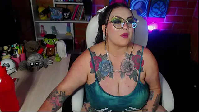 juliette rd online show from October 7, 2025, 4:09 am