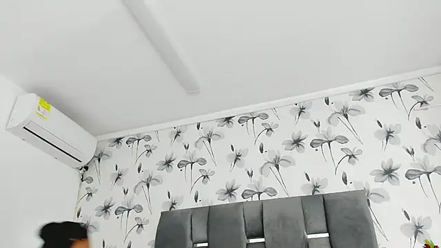 Ehotloveaxxx online show from September 20, 2025, 1:34 pm