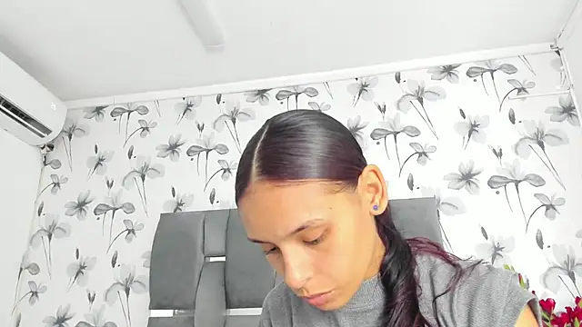 Ehotloveaxxx online show from September 21, 2025, 1:46 pm