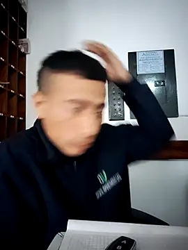 Snapshot of Eduardoxxx51 chatting on November 18, 2025, 8:35 pm Eduardoxxx51 online show from November 18, 2025, 8:35 pm