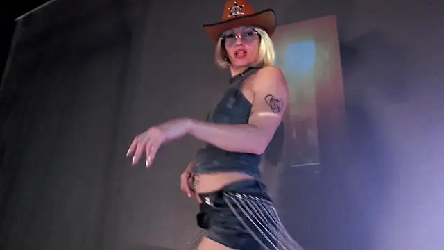 Dorothy Meyer online show from February 6, 2025, 8:56 pm