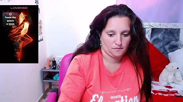 CristialJones  online show from March 11, 2025, 7:47 pm