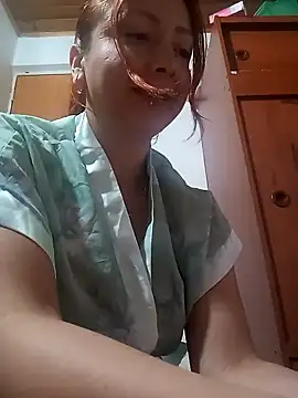 Snapshot of malusexy33 chatting on February 14, 2025, 4:26 am malusexy33 online show from February 14, 2025, 4:26 am