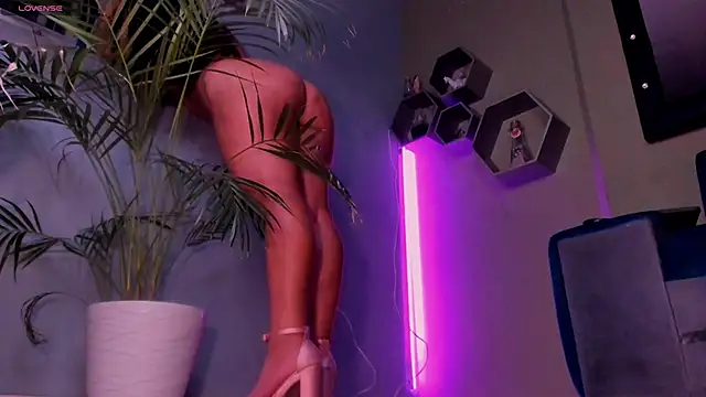 Sussy Bell01 online show from February 10, 2025, 11:02 pm