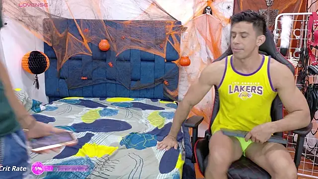 JoseRumbero26 online show from October 18, 2025, 12:06 pm