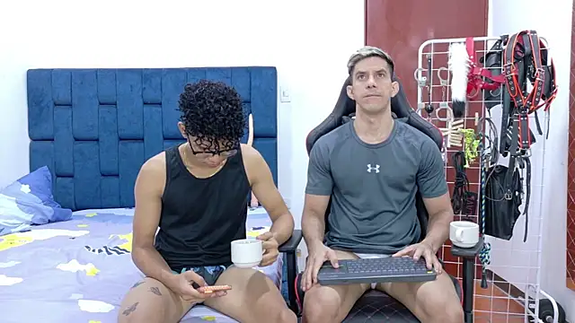 JoseRumbero26 online show from December 21, 2025, 12:34 pm