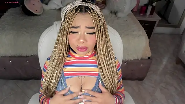 conny  curly online show from March 11, 2025, 1:45 pm