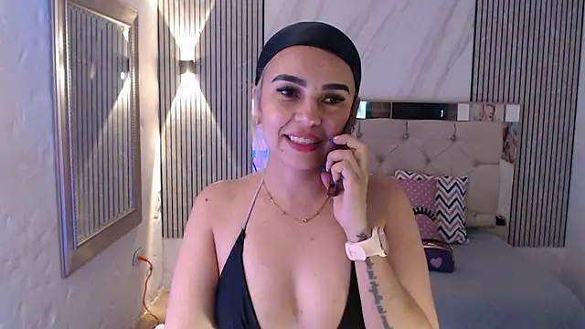 ashley  tylor online show from February 2, 2026, 9:24 pm