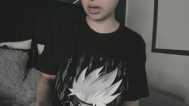 Adeelinee online show from December 4, 2024, 8:07 pm