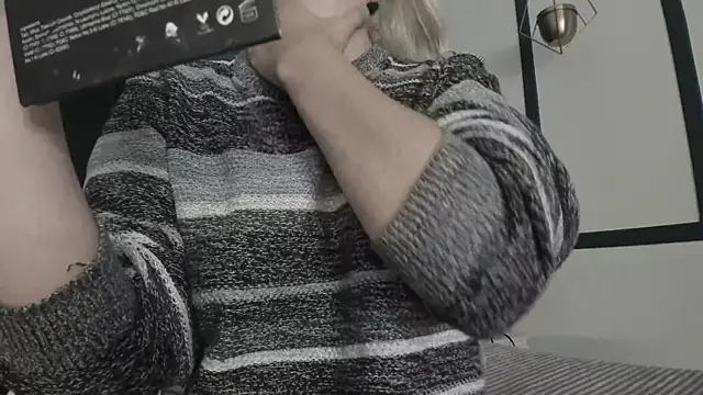 Adeelinee online show from January 23, 2025, 7:40 pm