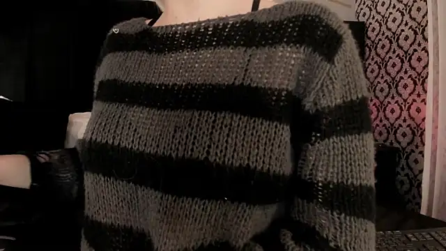 Adeelinee online show from January 9, 2026, 7:59 pm