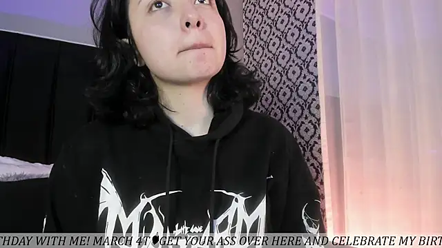 Snapshot of Adeelinee chatting on February 28, 2026, 8:54 pm Adeelinee online show from February 28, 2026, 8:54 pm