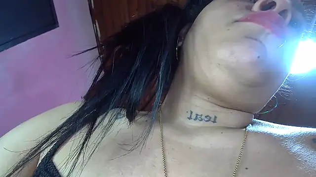 Snapshot of white_sexy_ chatting on February 13, 2025, 10:11 pm white sexy  online show from February 13, 2025, 10:11 pm