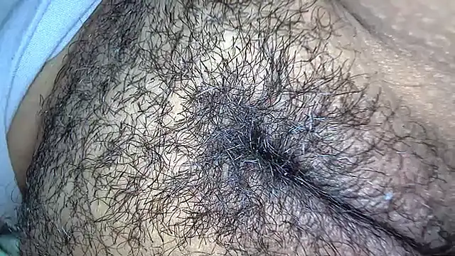 Snapshot of white_sexy_ chatting on September 23, 2025, 10:35 pm white sexy  online show from September 23, 2025, 10:35 pm