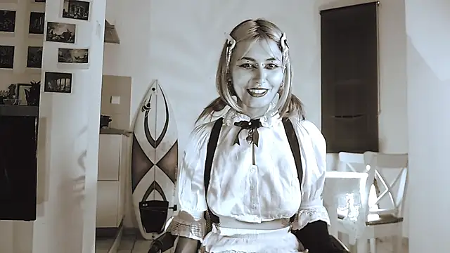 god x girl online show from November 14, 2025, 6:39 pm