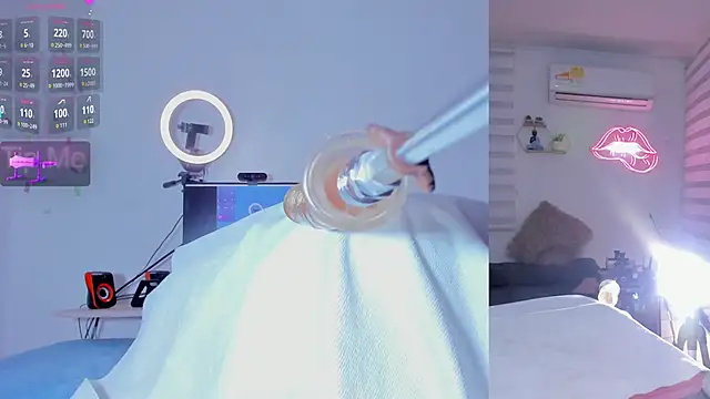 Abigail Girl   online show from January 13, 2026, 5:07 pm