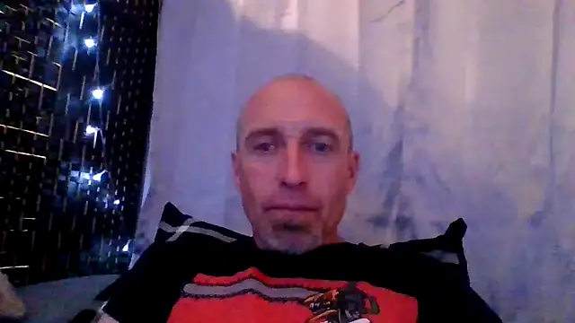 El Gizmo online show from May 9, 2026, 4:39 am