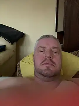 Snapshot of Evolite123 chatting on March 8, 2025, 5:59 am Evolite123 online show from March 8, 2025, 5:59 am